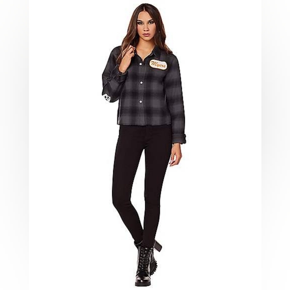 Spirit Halloween Welcome to Haddonfield Michael Myers Horror Plaid Shirt Medium - Picture 2 of 9
